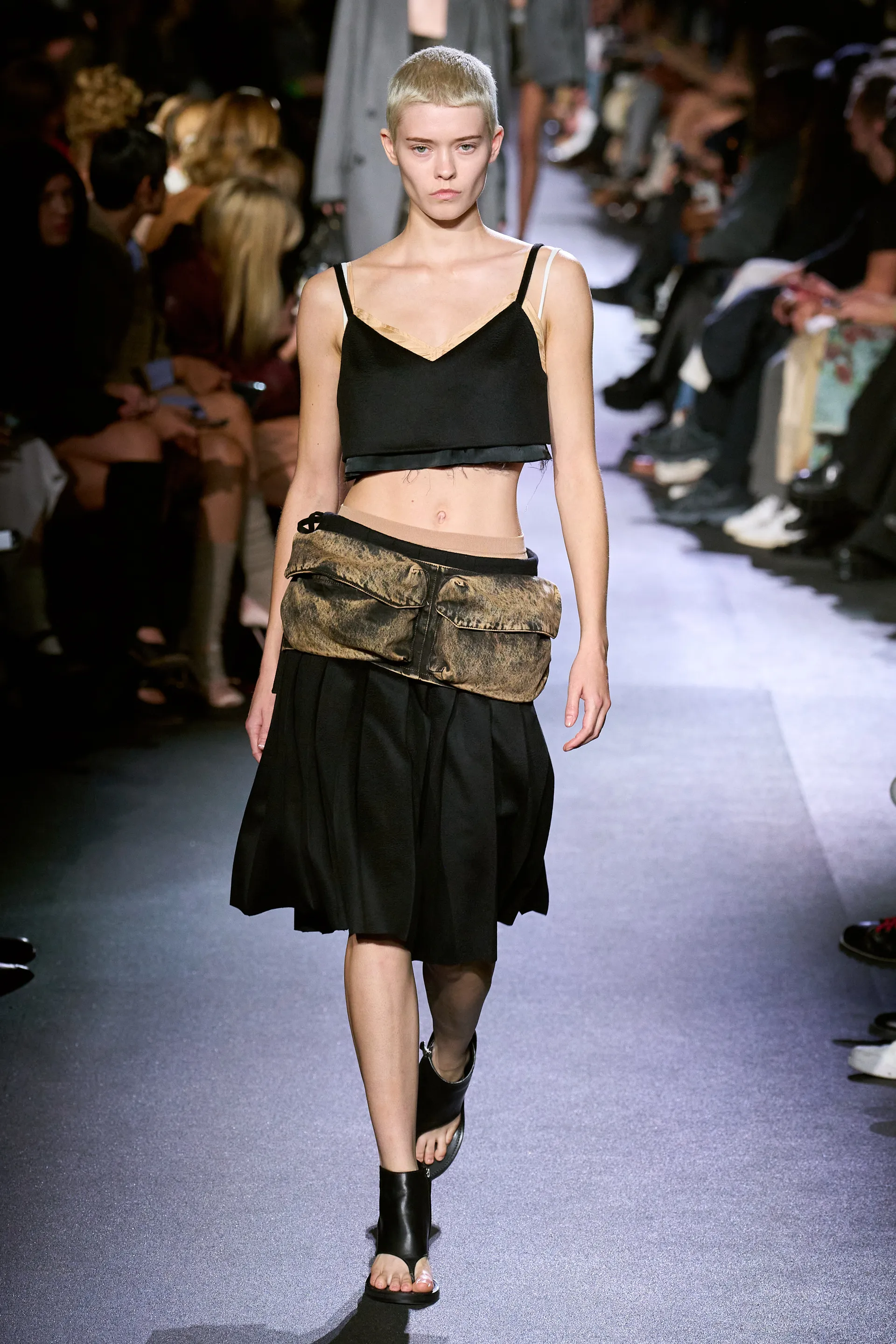 巴黎时装周|Miu Miu 2023春夏系列，用服装设计打破美的边界