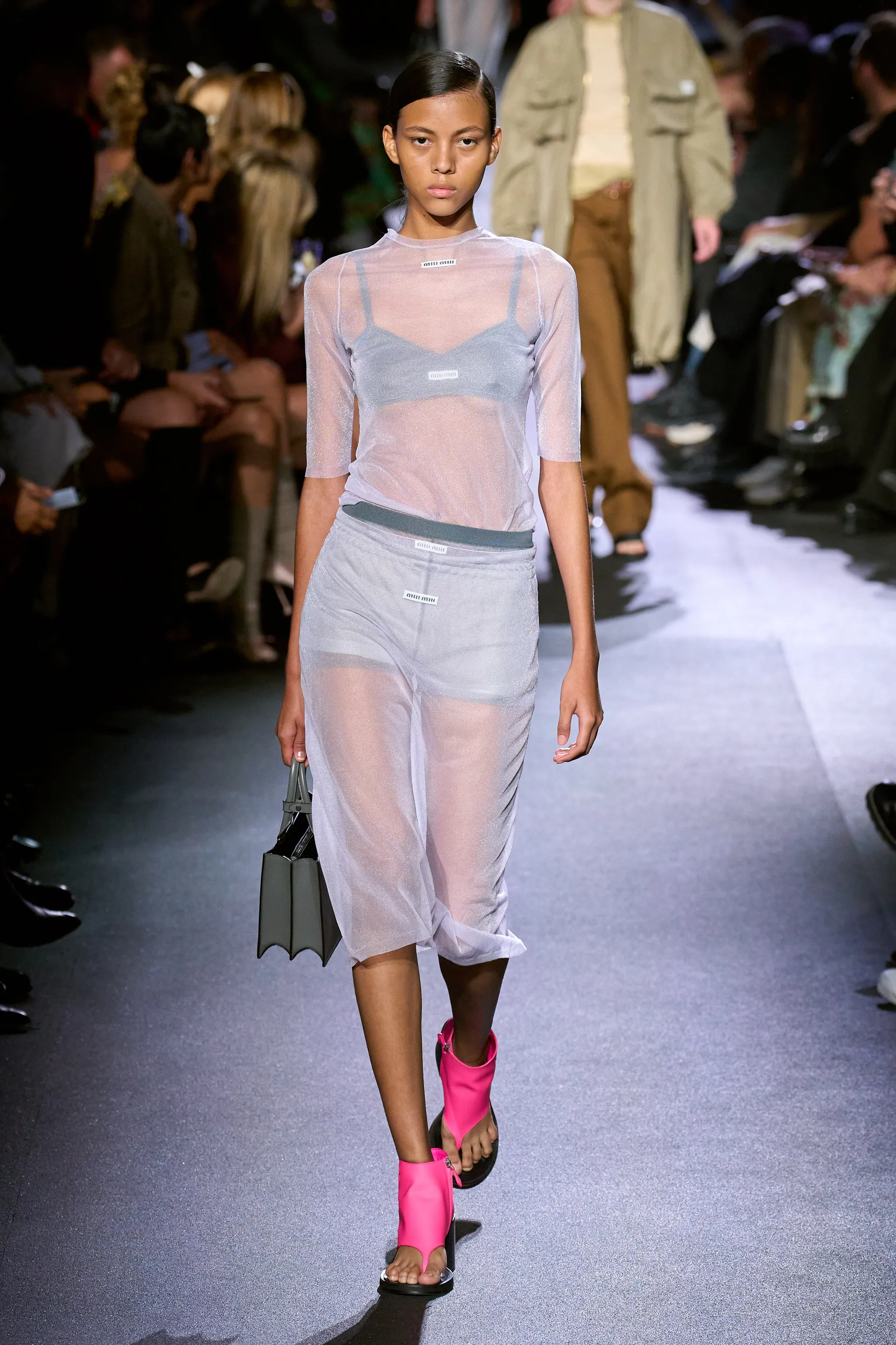 巴黎时装周|Miu Miu 2023春夏系列，透明薄纱连衣裙