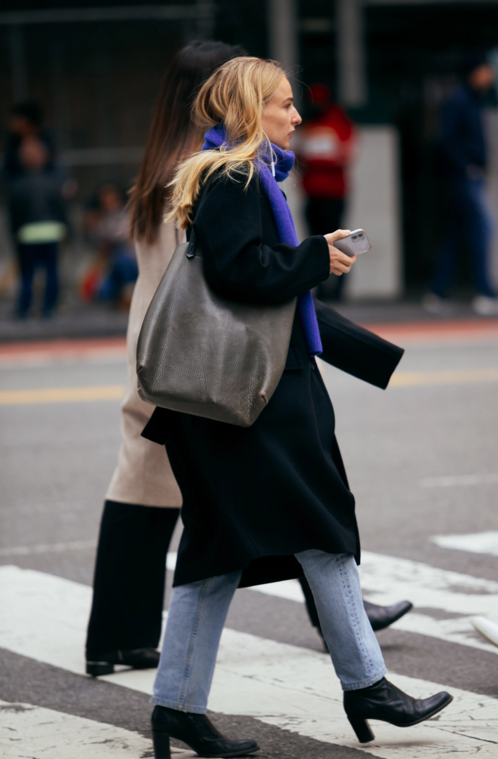 夹克外套，回归的秋装外套刷新了纽约街头的秋季色彩