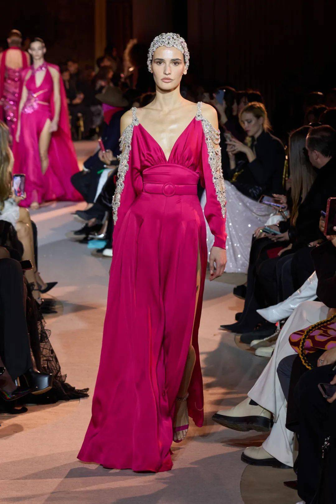 服装设计图，Zuhair Murad 2023春夏巴黎高定周