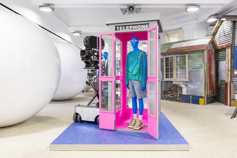 Dior与ERL合作的Dior男装2023度假系列满满彩虹色