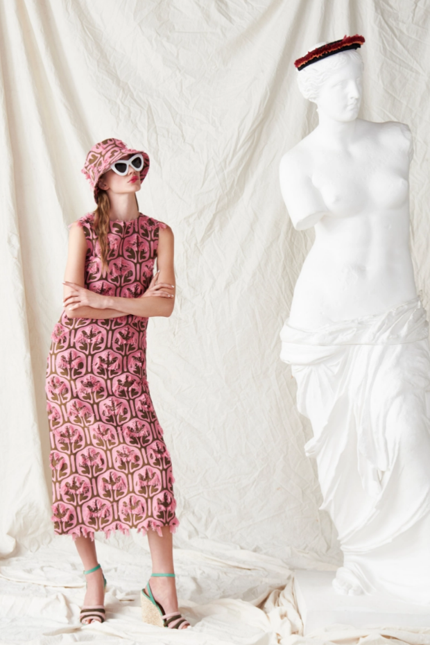 米兰时装周|服装设计，镂空连衣裙充满意大利风情的La DoubleJ 2023 年春夏系列