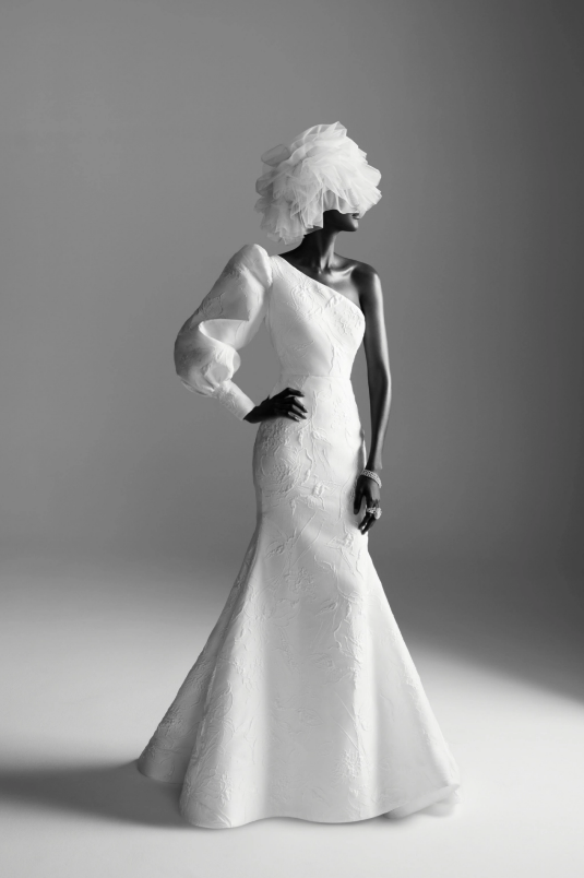 婚纱礼服设计，2023年纽约豪华婚纱时装周凸显时尚前卫风格