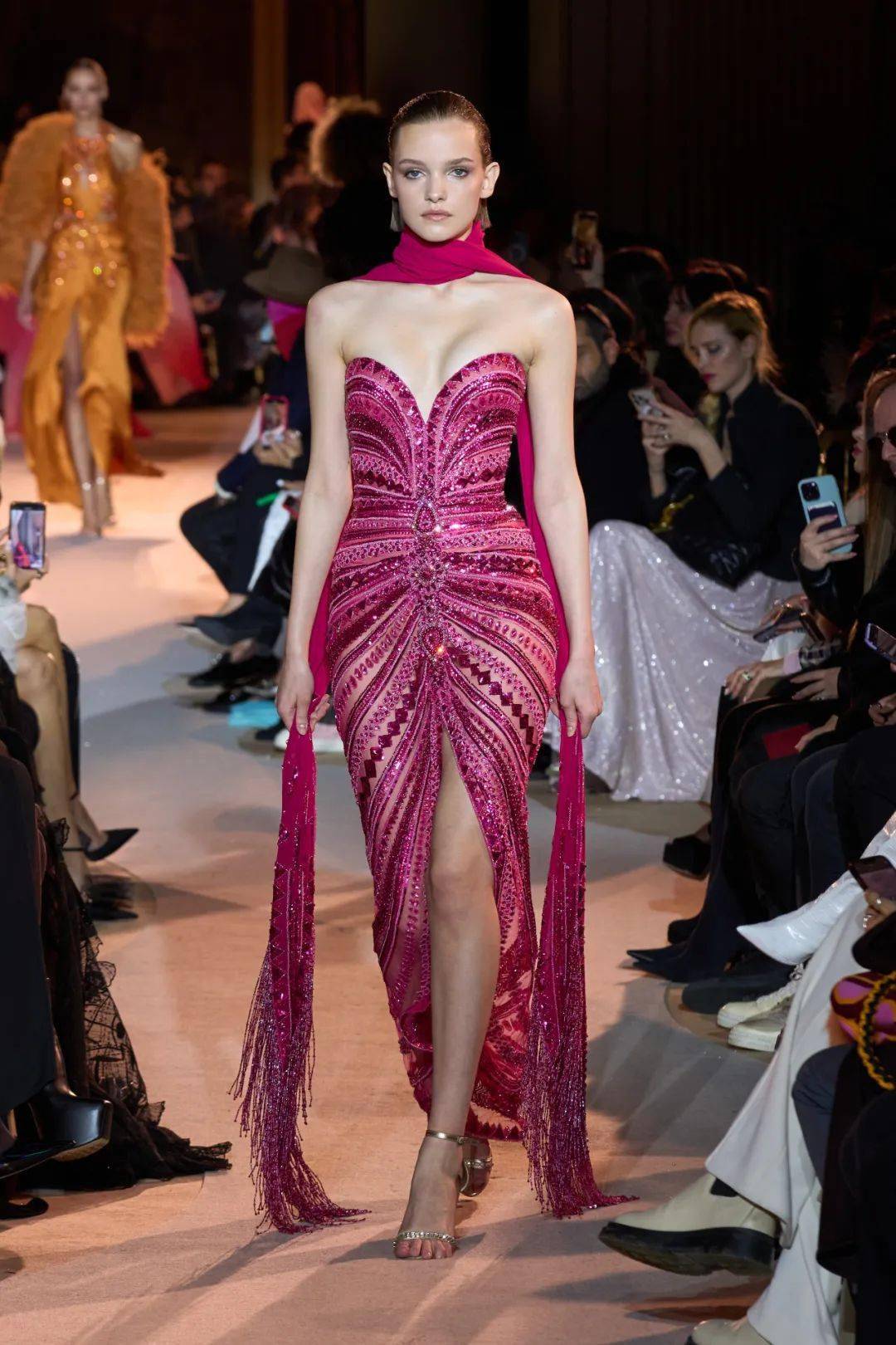 服装设计图，Zuhair Murad 2023春夏巴黎高定周