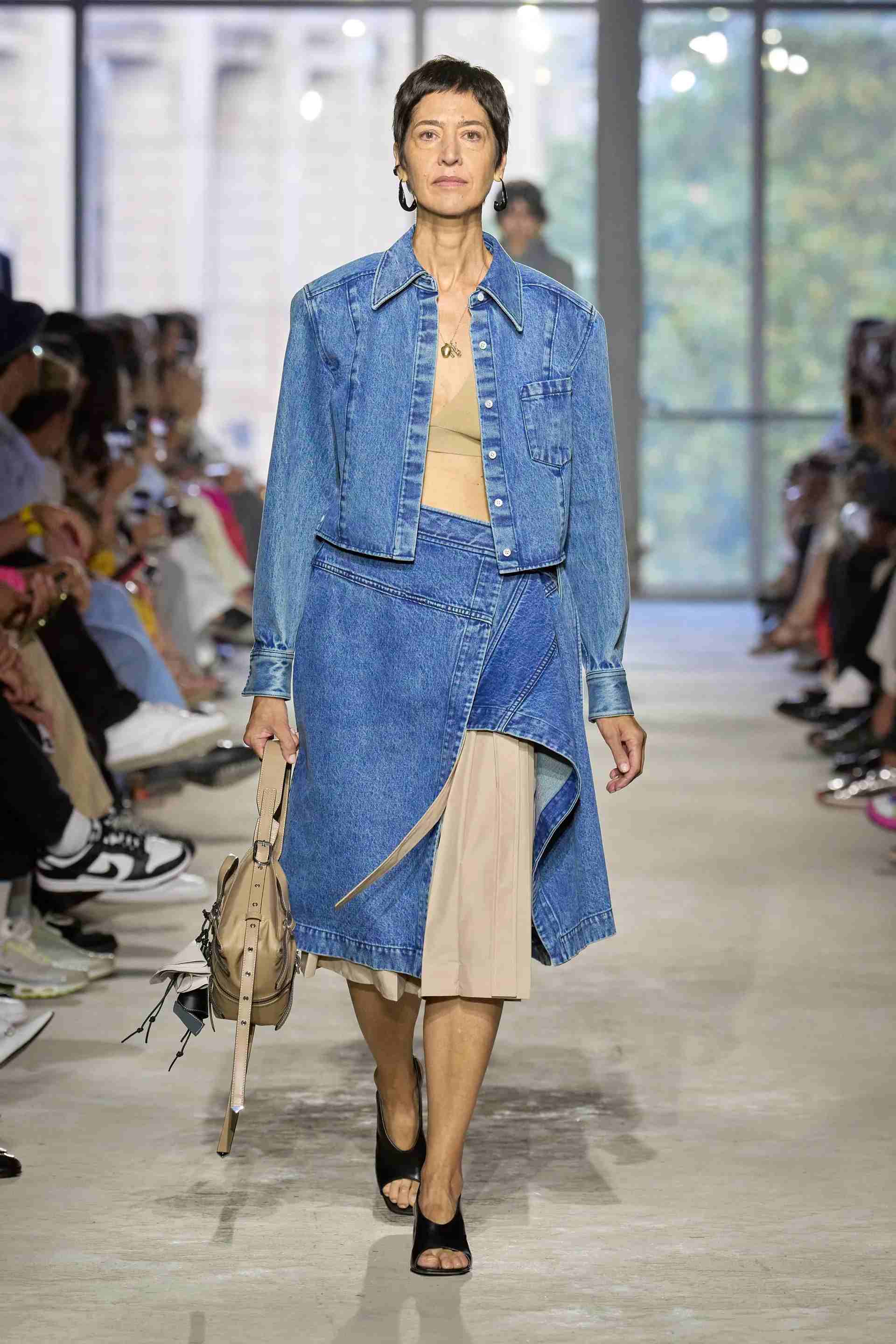 2024春季成衣系列，服装设计印花图案