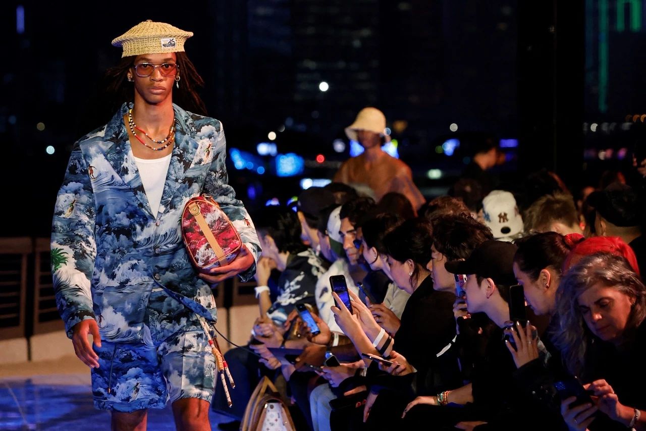 印花图案、水手服，Louis Vuitton2024早秋男装被包围啦