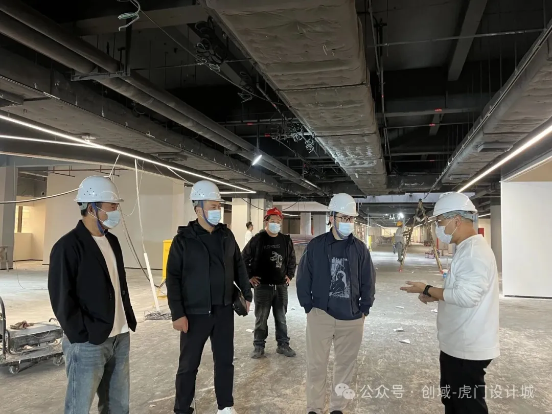 服装星球跨境服务中心创始人一行前往虎门设计城拜访学习交流